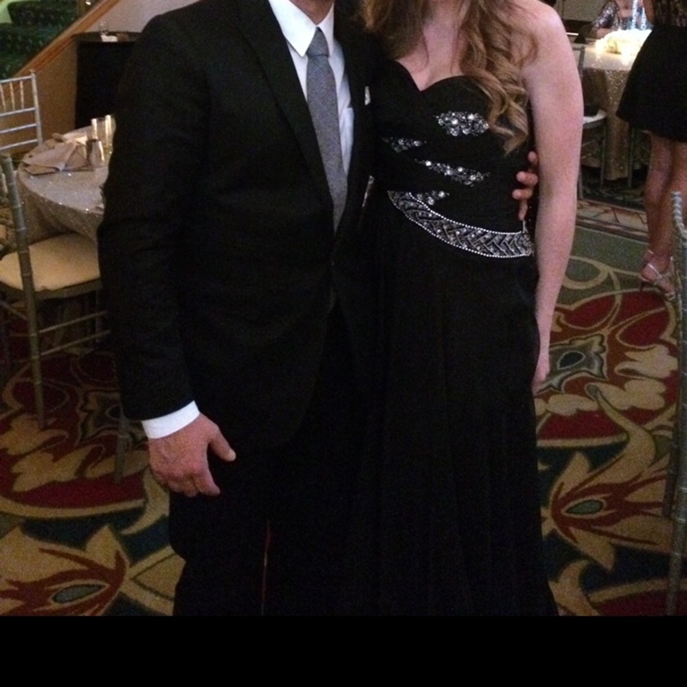 Sherri Hill Size 6 black dress